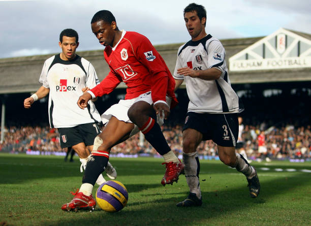 毕包球迷庆祝尼科续约：他犯了个小错，但我们原谅他.